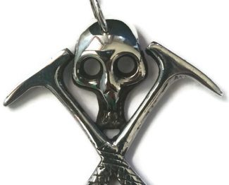 Crossed Hammers - skull pendant