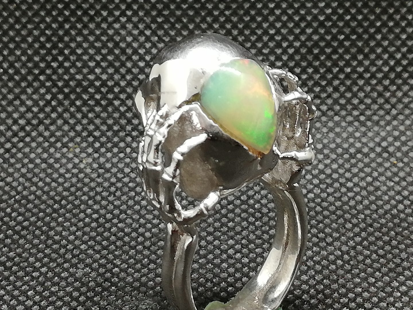 Skull ring with opal brain various versions gold silver opal collection